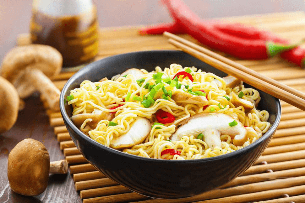 高湯熬制、營(yíng)養(yǎng)美味，解碼白象食品“湯好喝高湯面”制作工藝